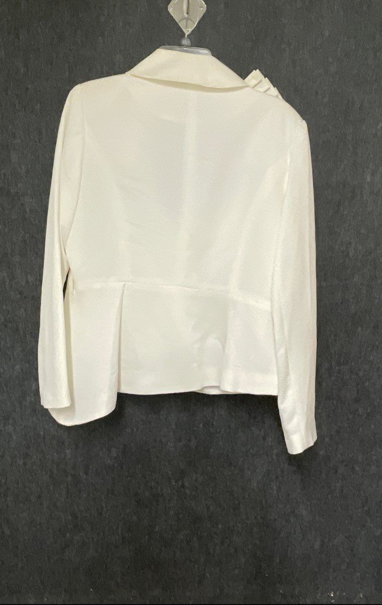 Ashro Women's White 2-Piece Skirt Suit Asymmetrical Pleated Fan Textured Sz 14