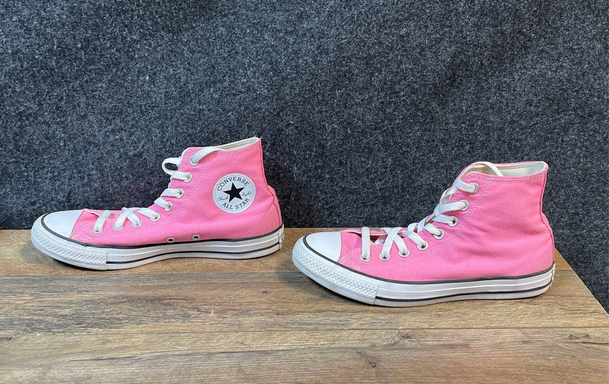 Converse Chuck Taylor All Star Pink High Top Women's Size 9