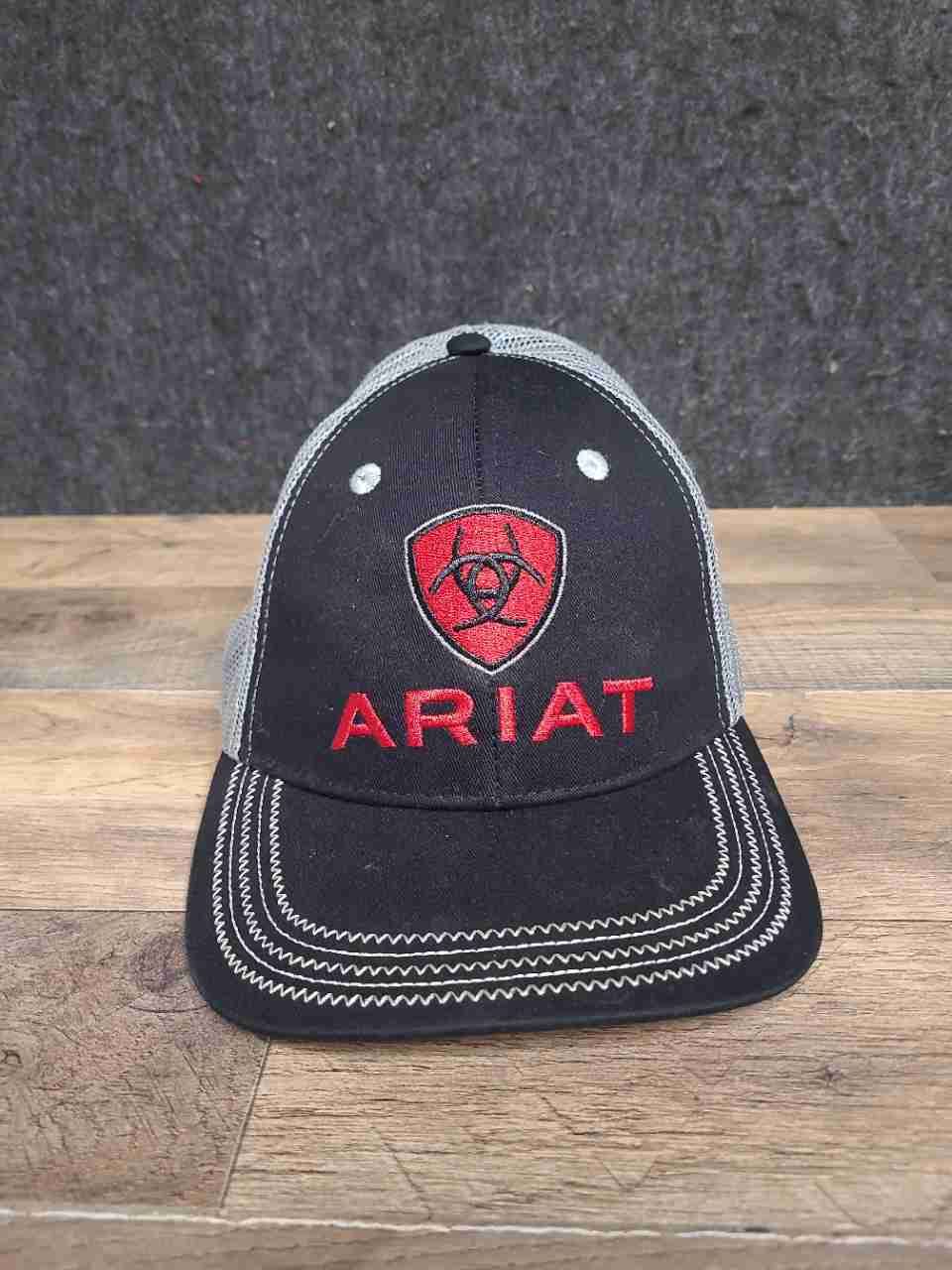 Ariat & Carhartt Men's Hat Lot Black Gray Mesh Trucker Green Canvas Adjustable