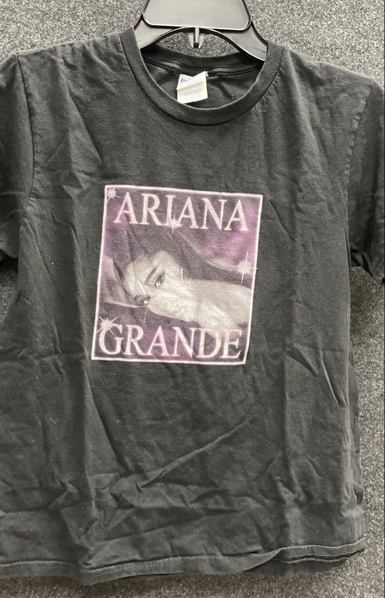 Port & Company Youth Ariana Grande Black Graphic T-Shirt Sz L 10-12