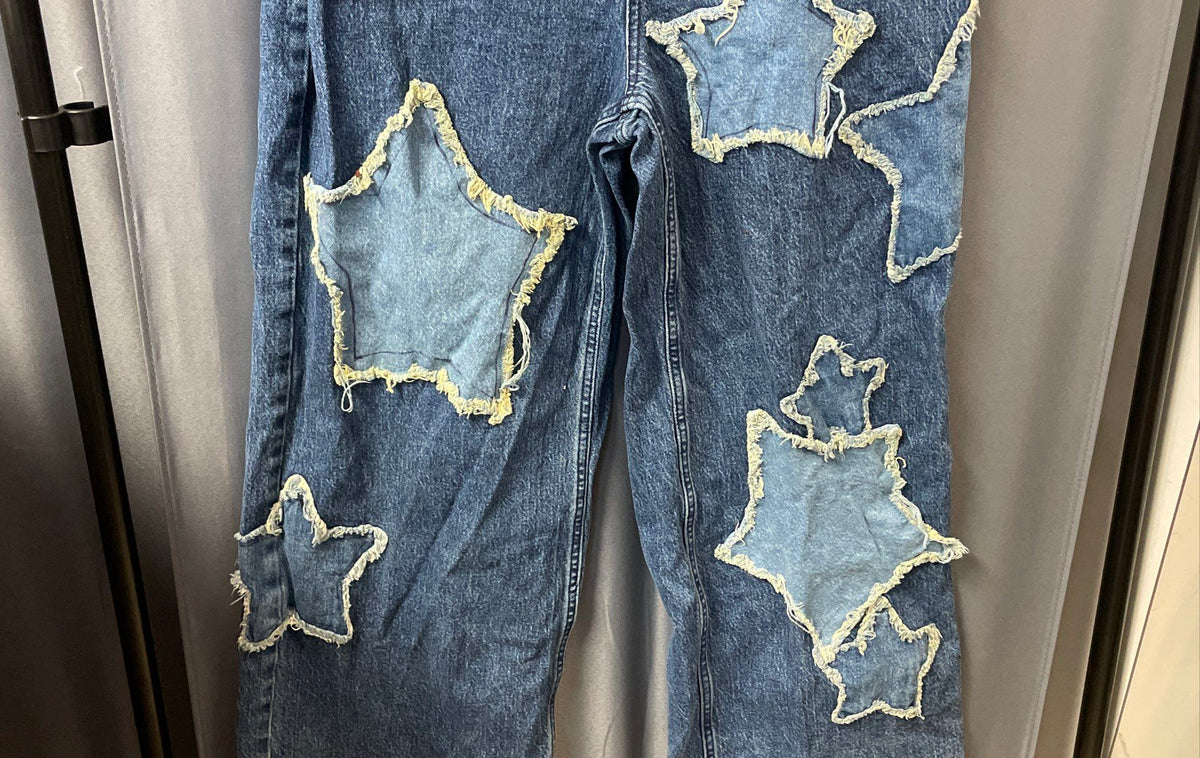 Hot Topic Women's Blue Star Patch Frayed Raw Hem Wide Leg Denim Jeans Size 13