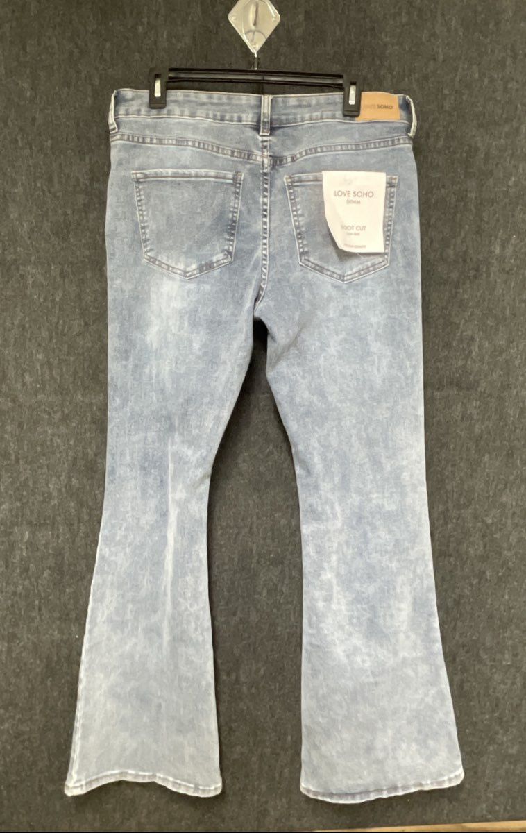 Love Soho Denim Women's Boot Cut Jeans Light Wash Marbled Low-Rise NWT Sz 17