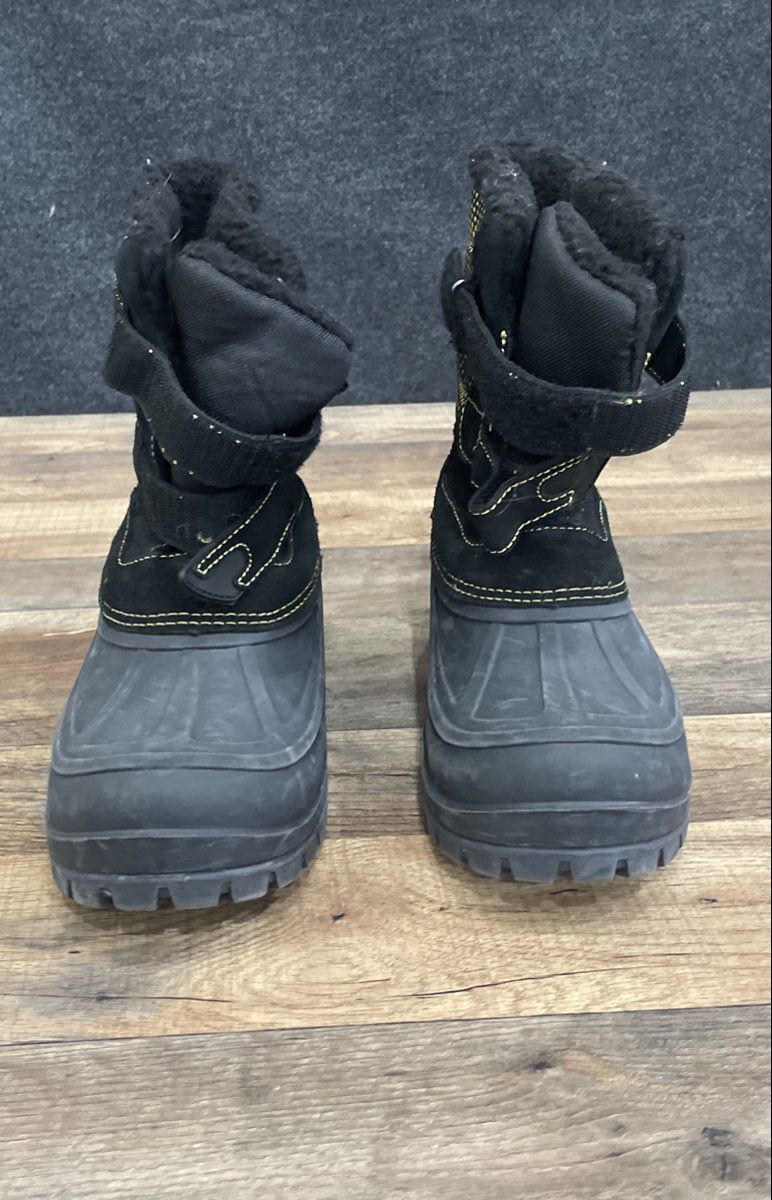 Khombu Snowbank Black Yellow Faux Fur Lined Duck Winter Snow Boots Size 6M