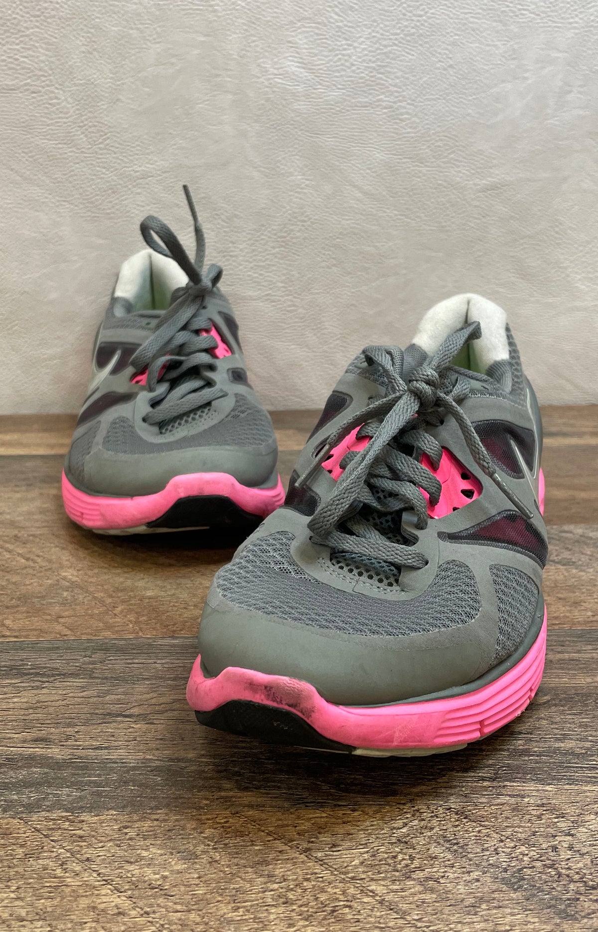 Nike Lunarglide+ 3 Wolf Grey Solar Red Pink Running Shoes Women's Size 9