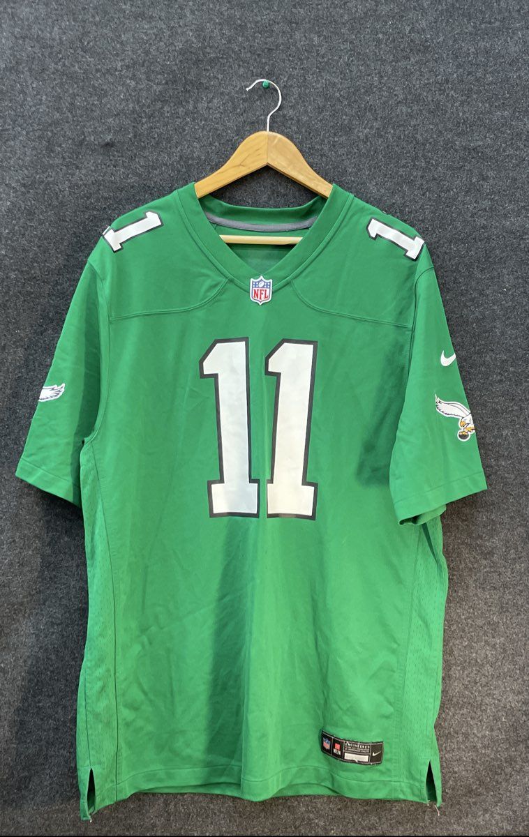 Nike Men's Eagles A.J. Brown #11 Kelly Green Throwback Jersey Size M