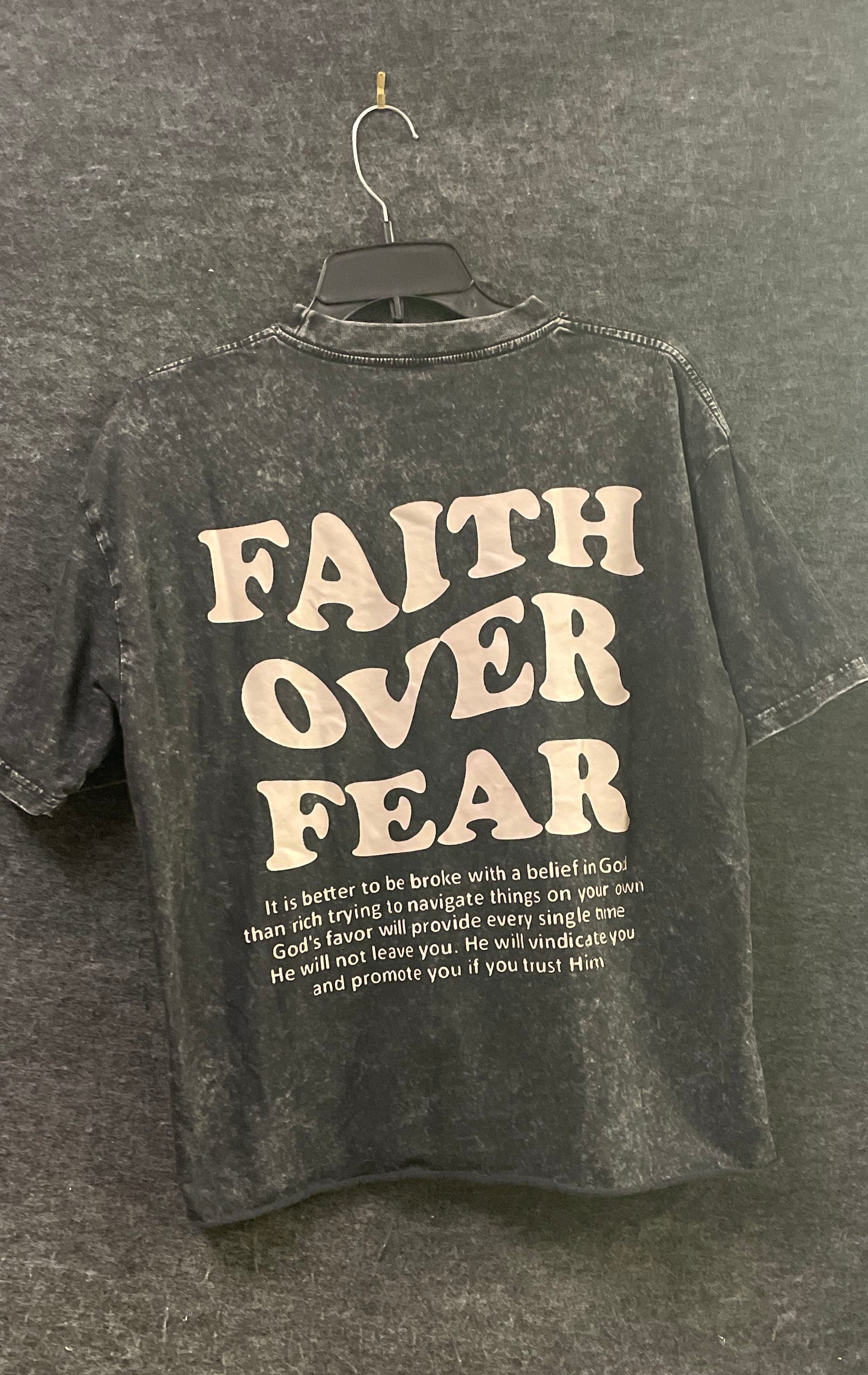 Faith Over Fear Men's Acid Wash Black Christian Graphic T-Shirt Religious Sz M