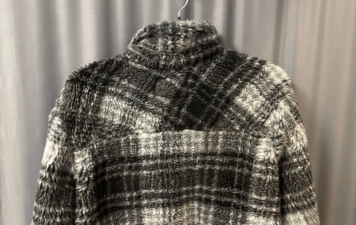 Pull & Bear Men's Grey Black Plaid Fleece Button Up Shirt Jacket Relaxed Sz S