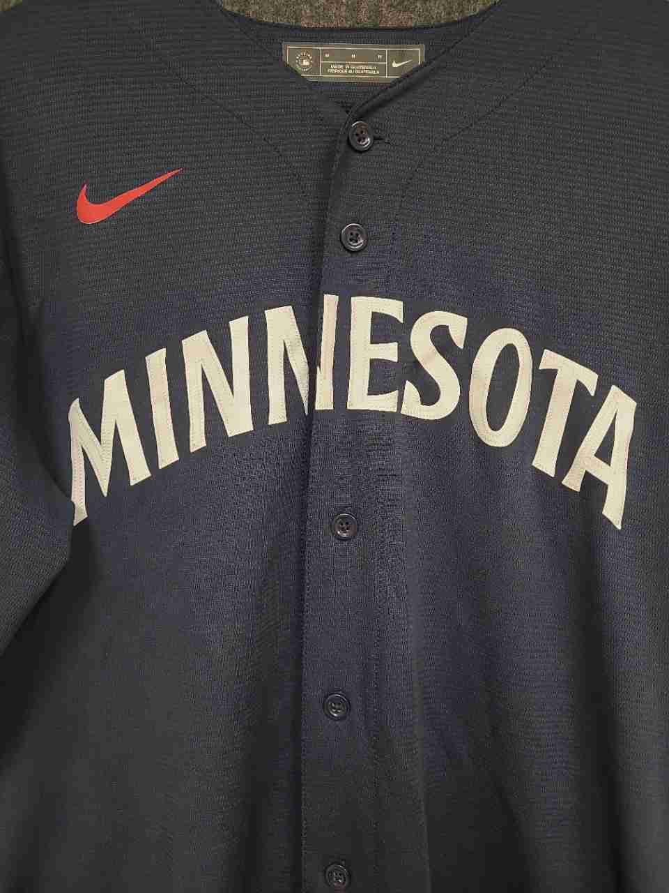 Nike Men's Minnesota Twins Carlos Correa Navy Blue Baseball Jersey Size M
