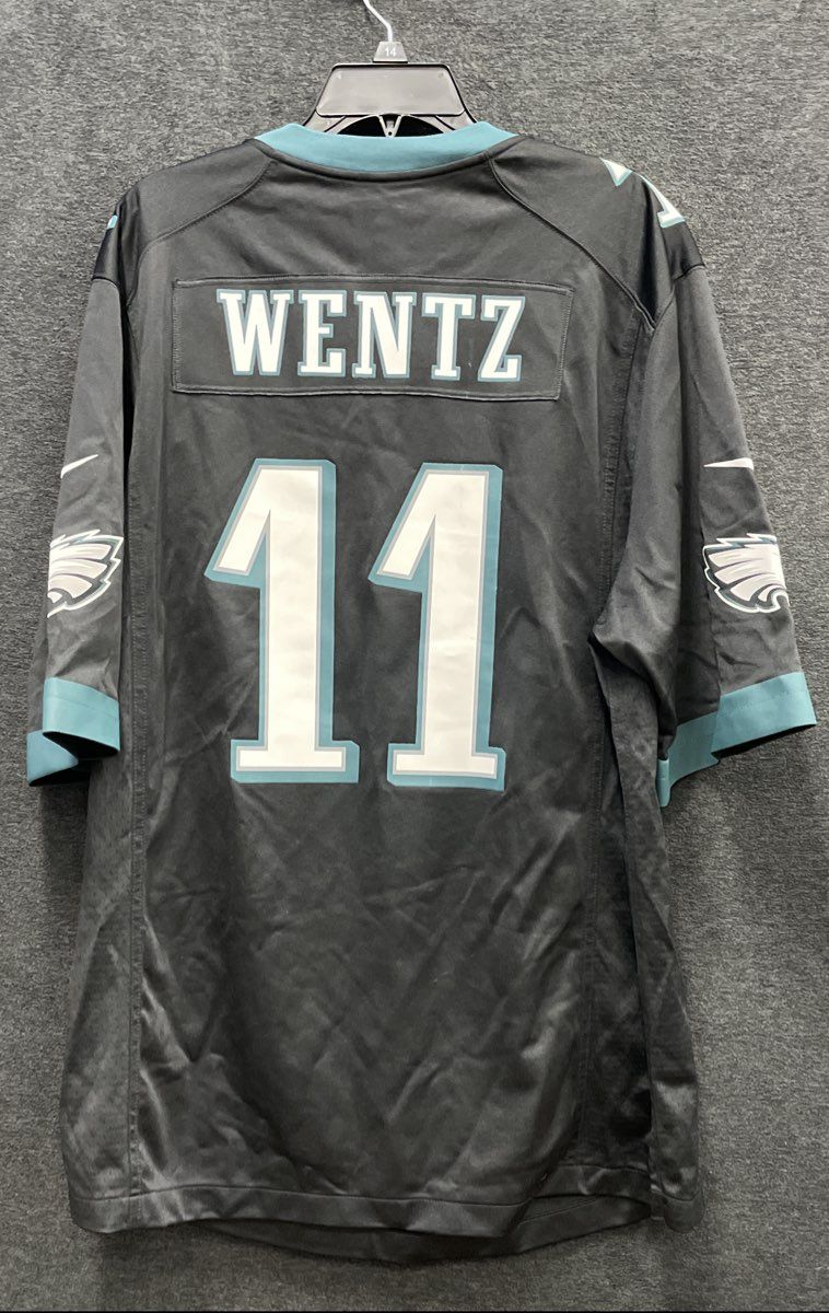 Nike Men's Black Philadelphia Eagles Carson Wentz #11 Football Jersey XL