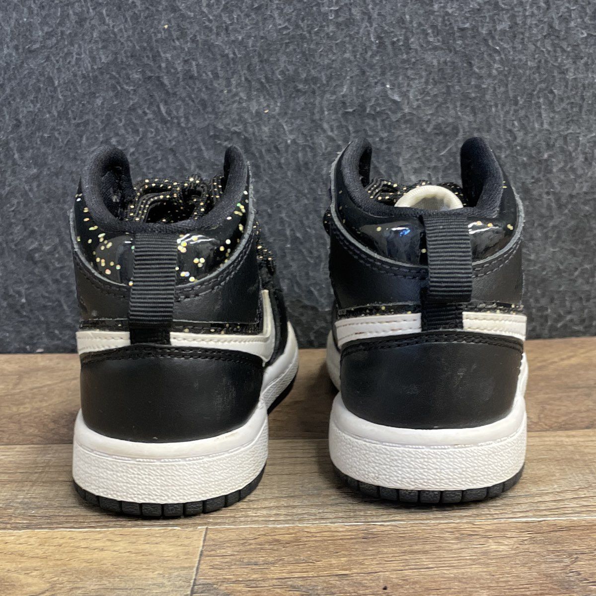 Nike Air Jordan 1 Mid Black Glitter Kids Sneakers Size 11C