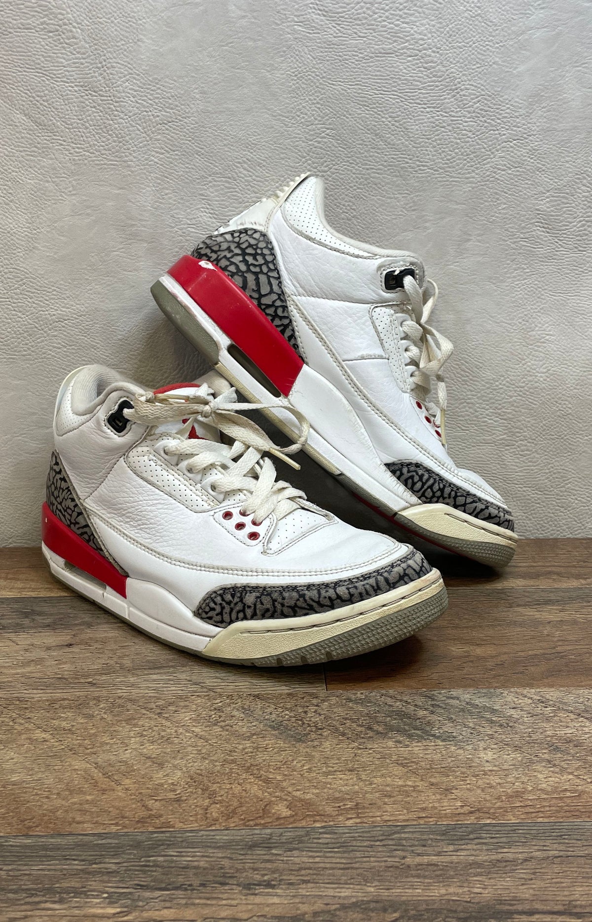Nike Air Jordan 3 Retro Katrina White Fire Red Cement Grey Size 7.5