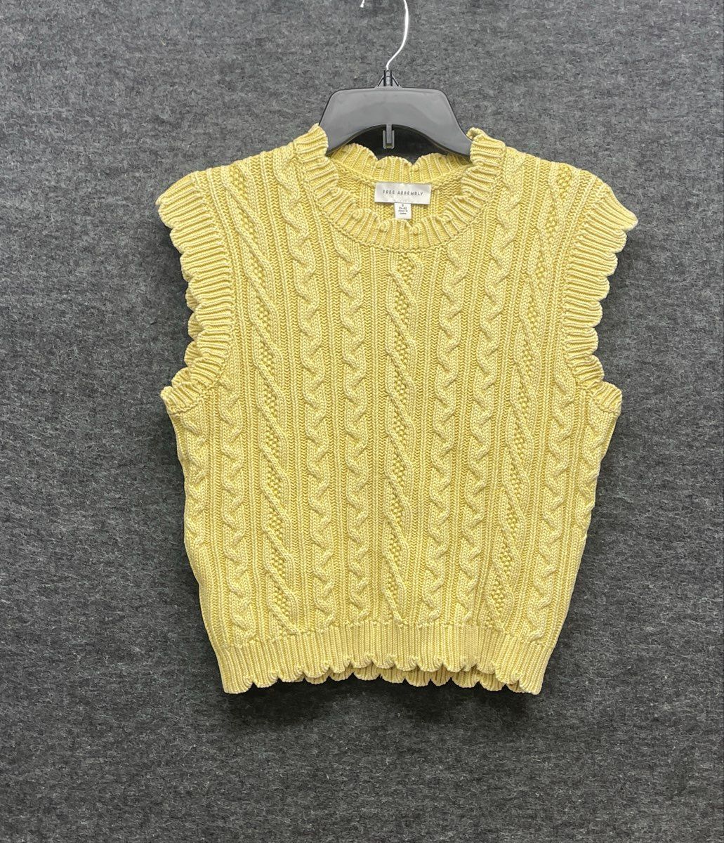 Free Assembly Women's Yellow Cable Knit Sweater Vest Scalloped Trim Size S 4-6