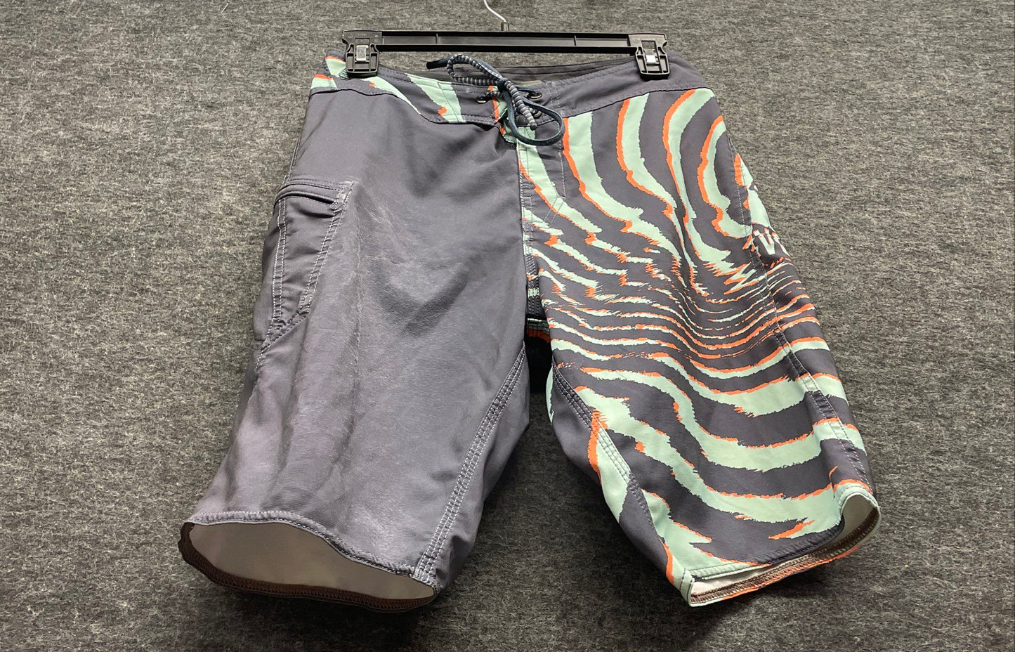 Volcom Men's Mod-Tech Board Shorts Gray Mint Orange Swirl Graphic Size 28