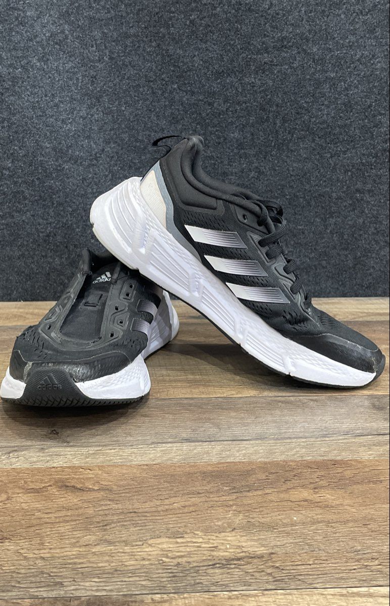 Adidas Questar Core Black Cloud White Running Shoes Size 8.5