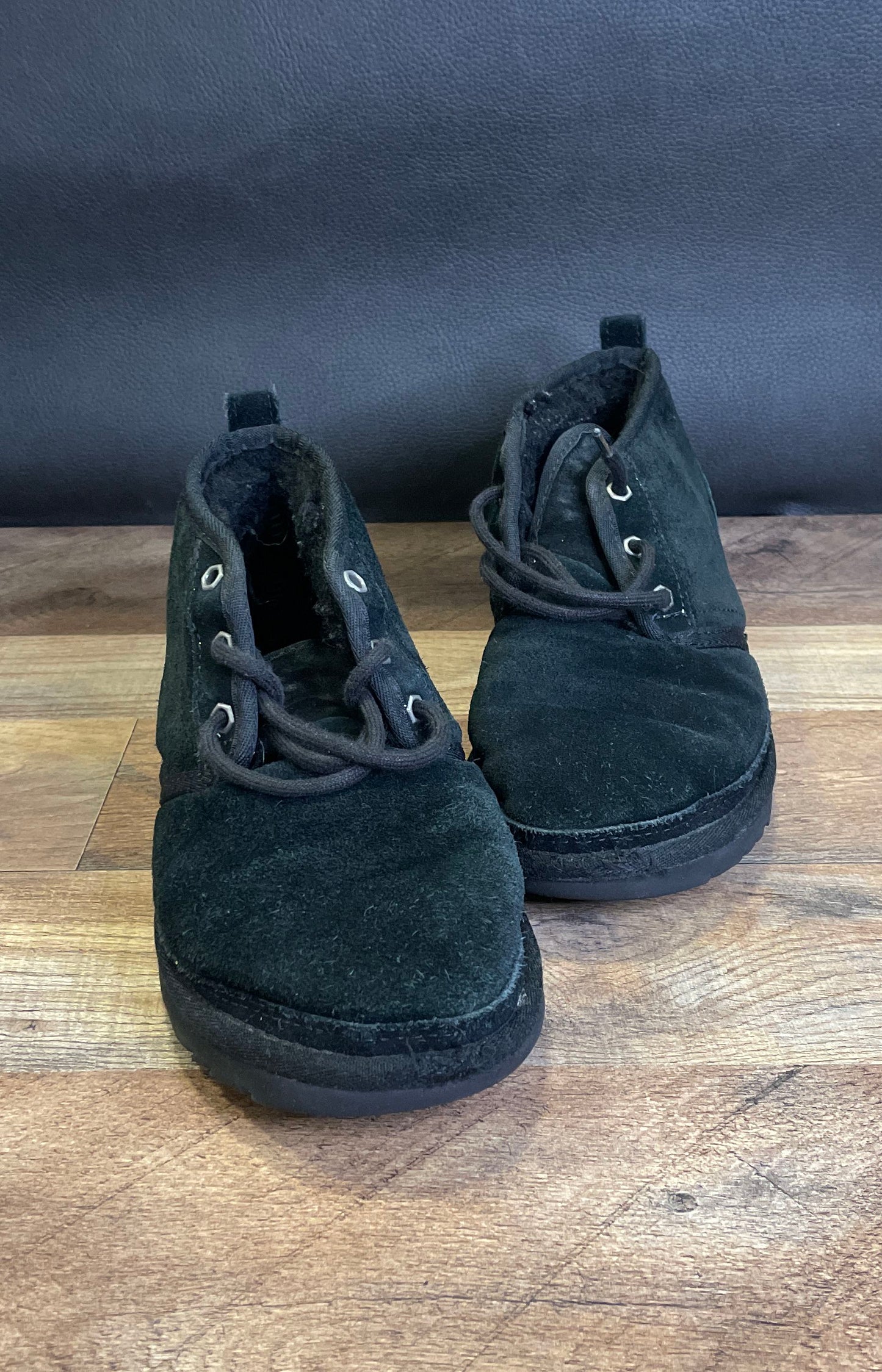 UGG Neumel Black Suede Sheepskin Lined Chukka Boots Women's Size 7