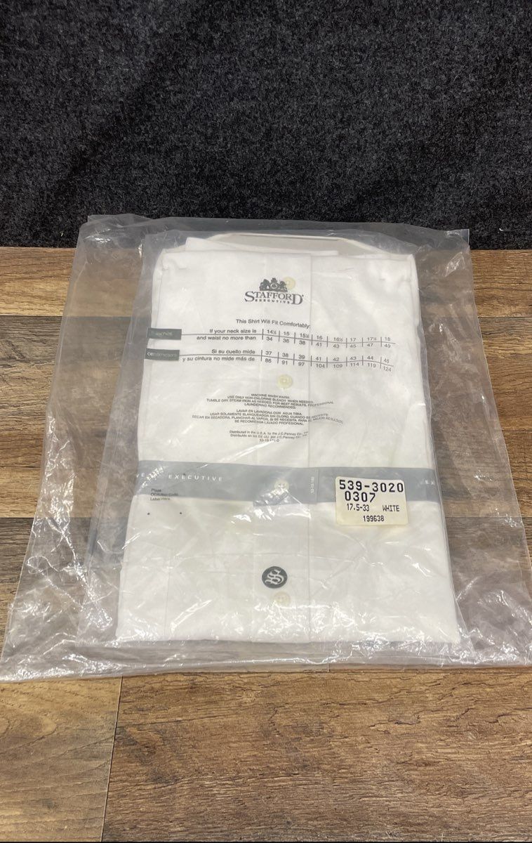 Stafford Executive Men's Dress Shirt White Point Collar NWT 17.5 33