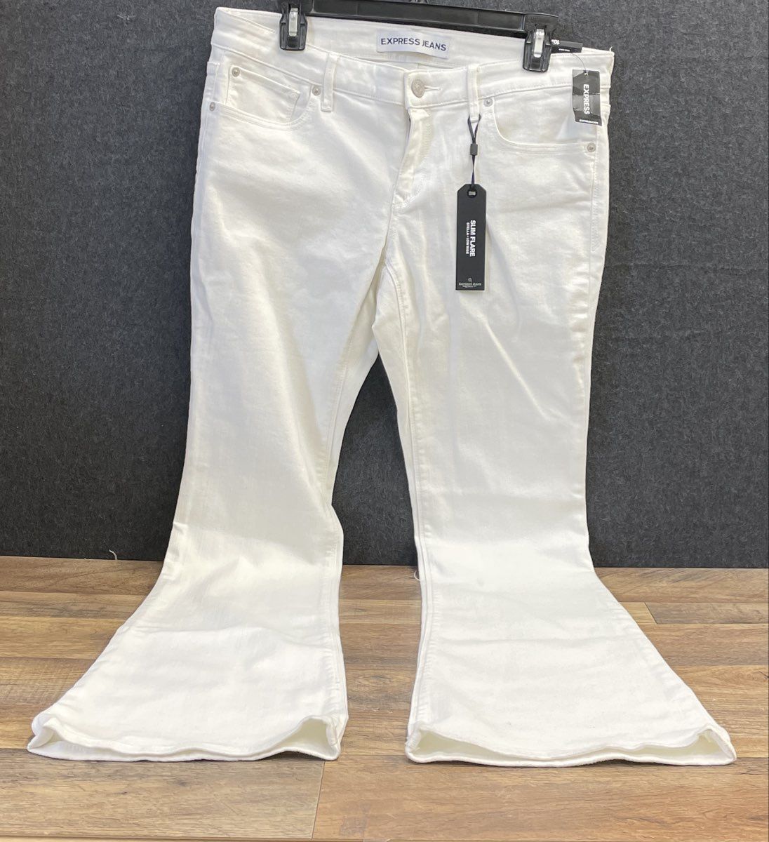 Express Women's Stella Slim Flare Low Rise Jeans White NWT Size 10R