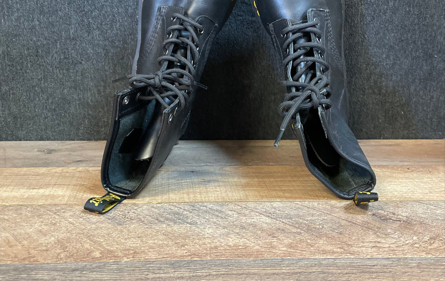 Dr. Martens 1460W Black Smooth Leather 8-Eye Lace Up Boots Women's Size 10