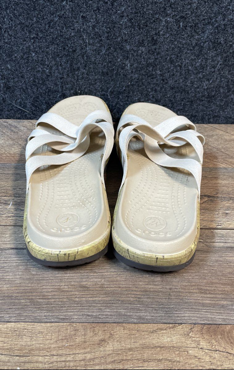 Crocs Kelli Strappy Sandal Oatmeal Tan Cork Print Women's Size 9