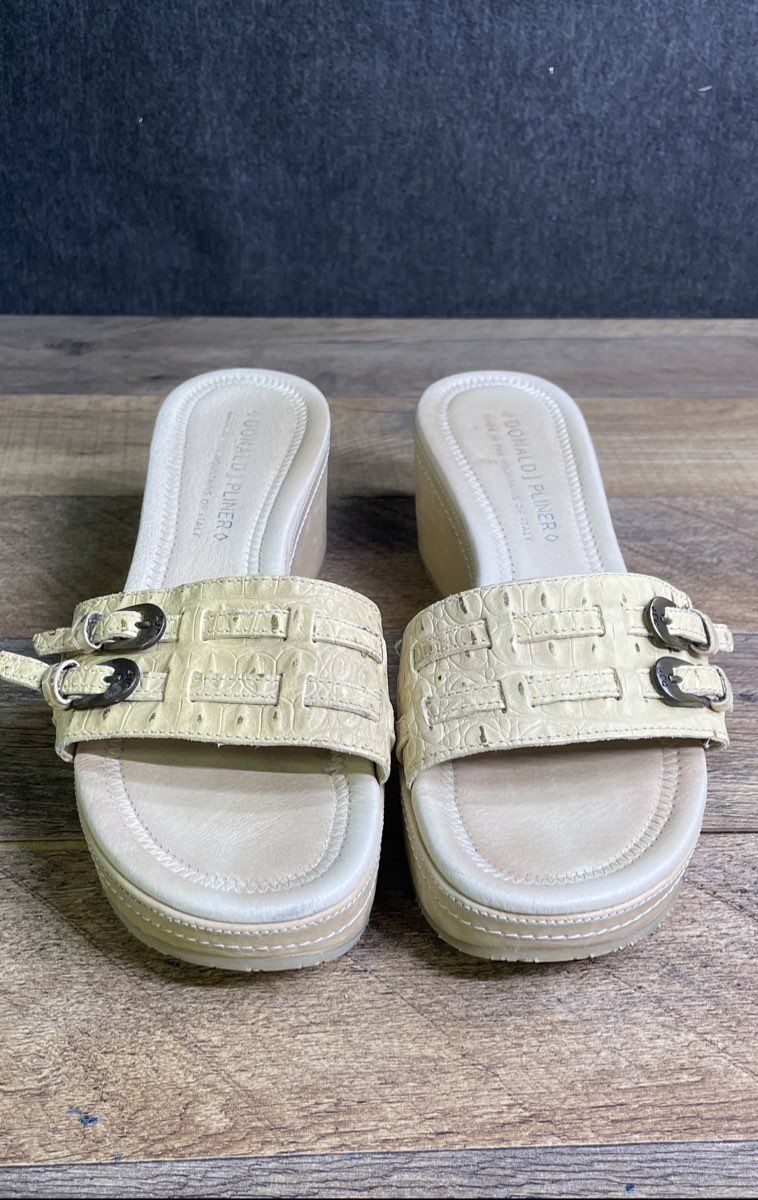 Donald J Pliner Beige Textured Leather Buckle Wedge Slide Sandals Size 8.5