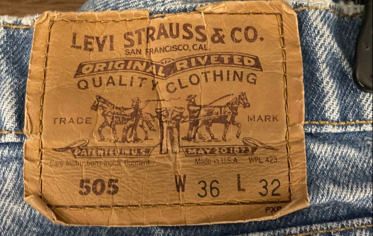 Vintage 90s Levi's Men's 505 Light Wash Orange Tab Jeans Made in USA Sz 36x32