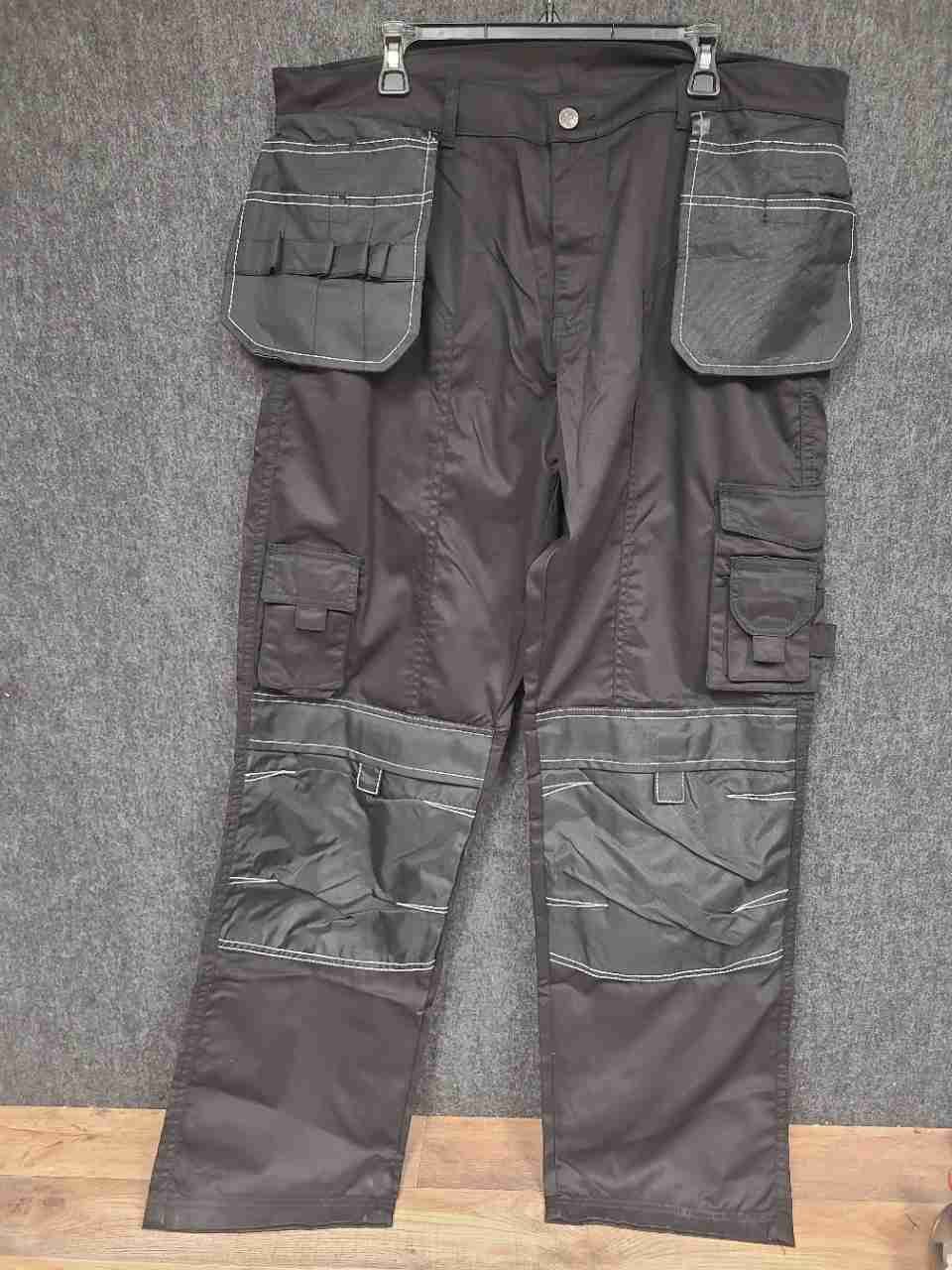 Craze Men's Black Multi-Pocket Workwear Holster Cargo Pants Size 40 Long