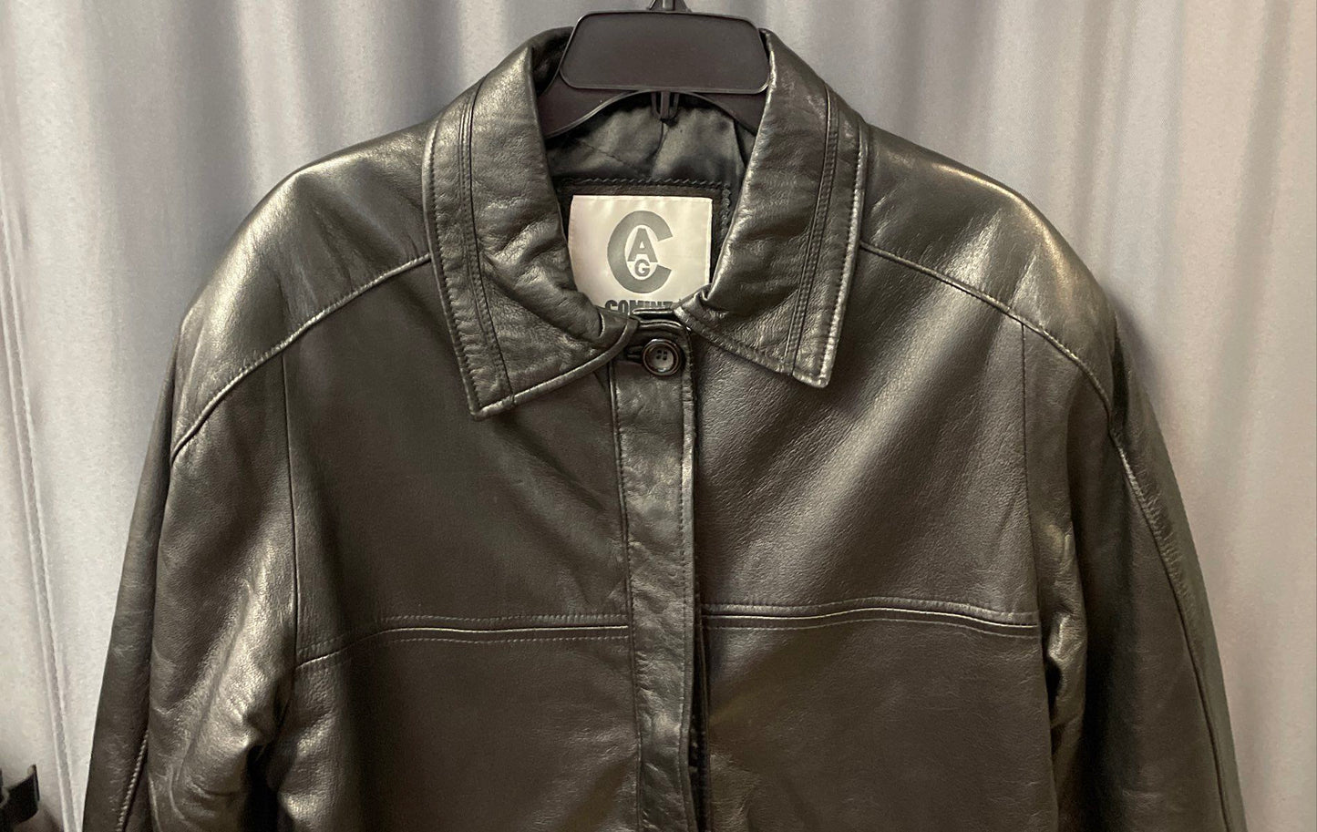 Comint Women's Black Genuine Leather Jacket Gold Hardware Vintage 90s Sz L