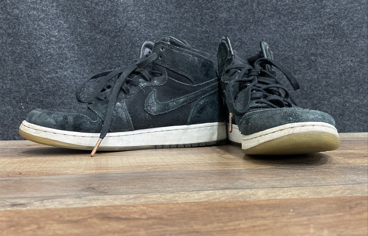 Air Jordan 1 Retro High Heirness Black Metallic Gold Size 6Y