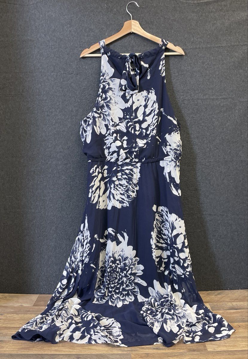 Lane Bryant Women's Navy Blue Floral Halter Neck Sleeveless Maxi Dress Size 20