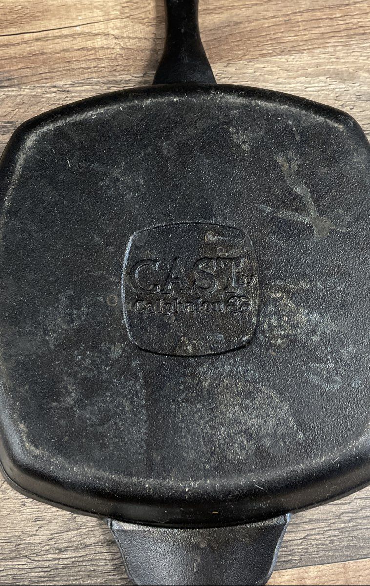 Calphalon Cast Iron 10 Inch Square Grill Pan Ribbed