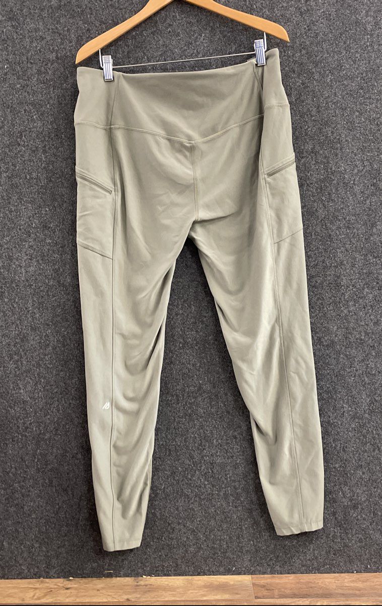 Eddie Bauer Women's Motion Trail Tight Leggings Sage Green Zipper Pockets Sz XL
