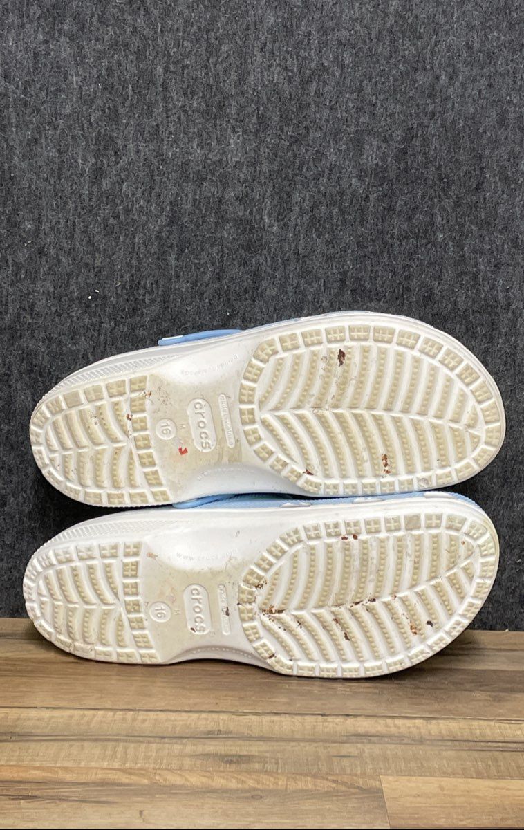 Crocs University of North Carolina UNC Tar Heels Classic Clogs Blue Size 16