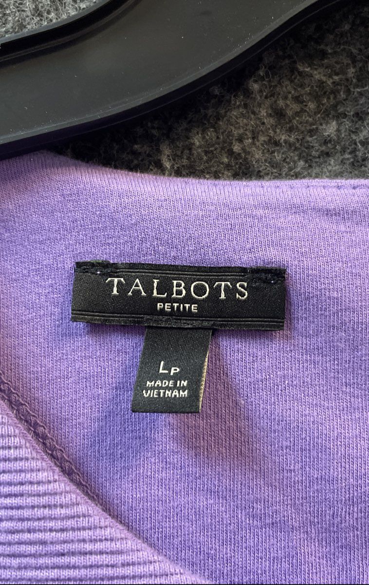 Talbots Women's Purple Ribbed Split Neck 3/4 Sleeve Back Zip Shirt Sz LP