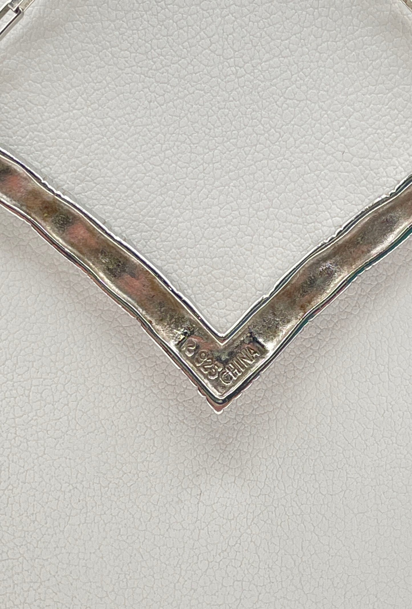 Ross Simons 925 Sterling Silver V-Bar Pendant Square-Link Necklace 8.2g