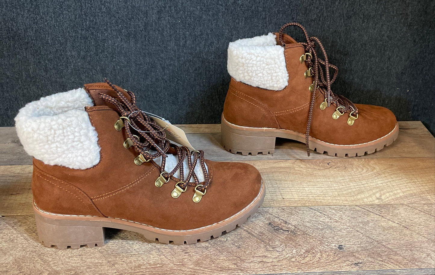 St John's Bay Landson Cognac Brown Faux Fur Trim Ankle Boots Size 8 NWT