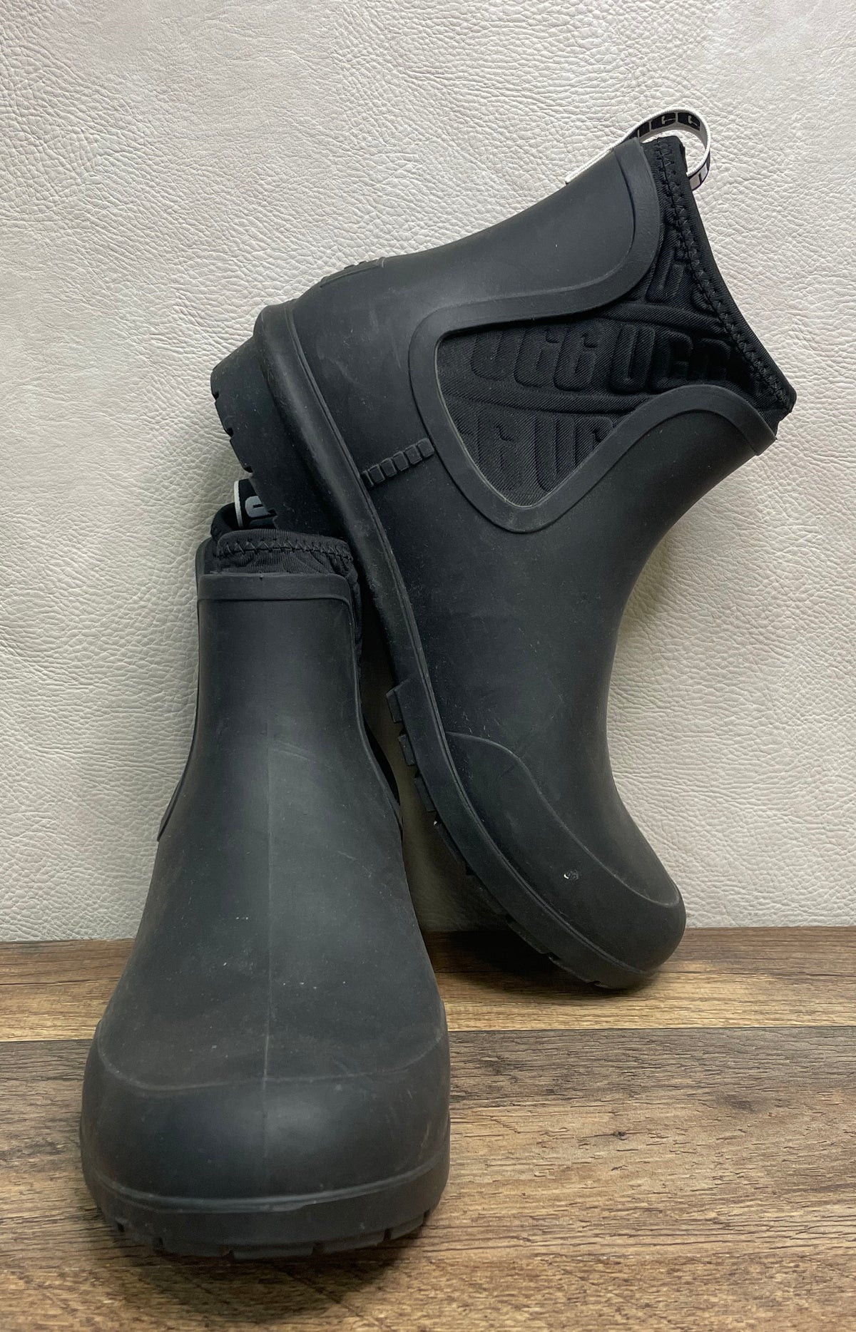 UGG Chevonne Black Waterproof Chelsea Rain Boots Women's Size 7