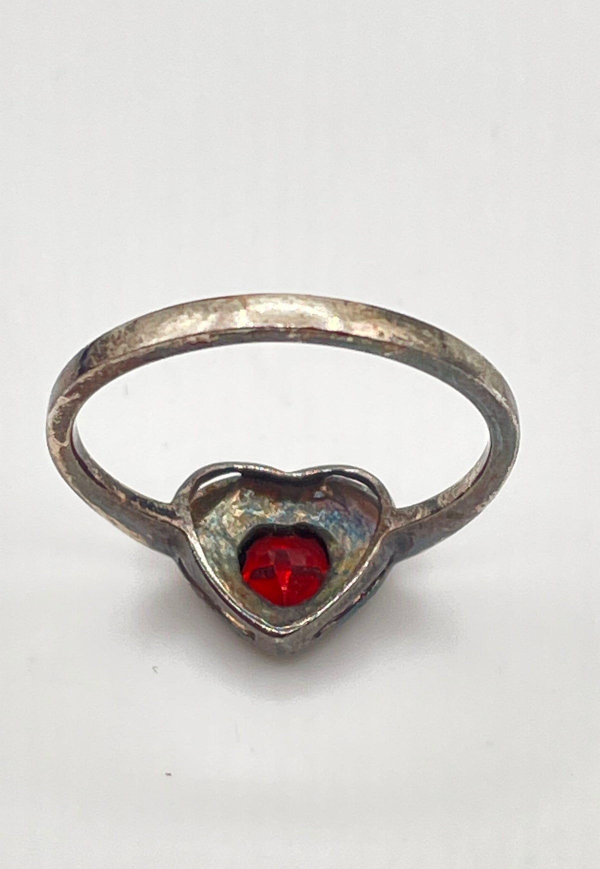 925 Sterling Silver Red Garnet Marcasite Accent Heart Ring 2.1g
