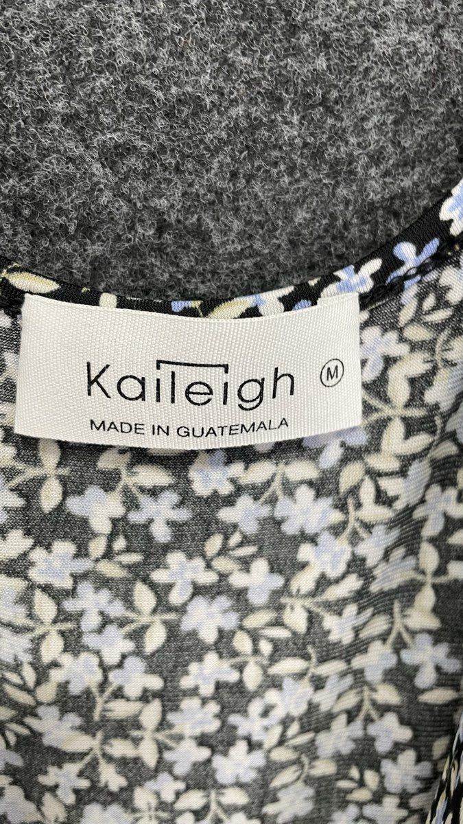 Kaileigh Women's Sleeveless V-Neck Jumpsuit Black Floral Wide Leg Size M