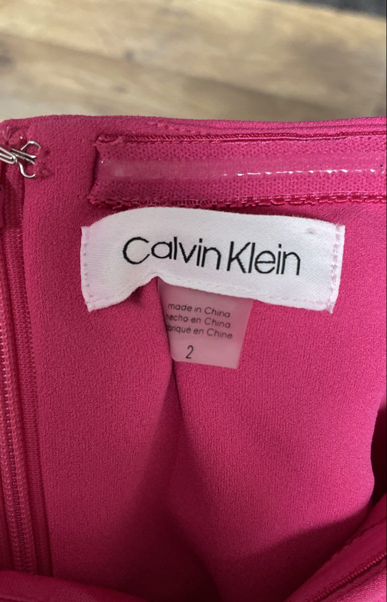 Calvin Klein Women's Hot Pink Off Shoulder Ruffle Bell Sleeve Ruched Dress Sz 2