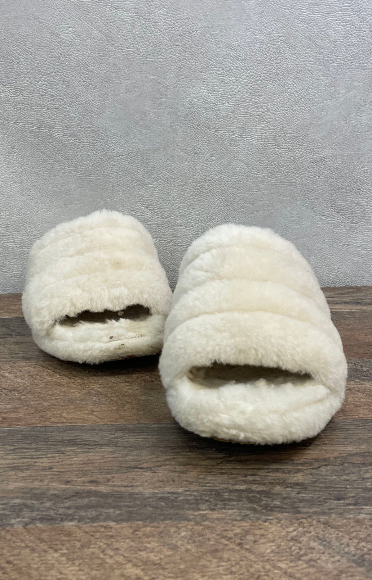 UGG Fluff Yeah Slide Natural Cream Sheepskin Platform Sandal Women's Size 8