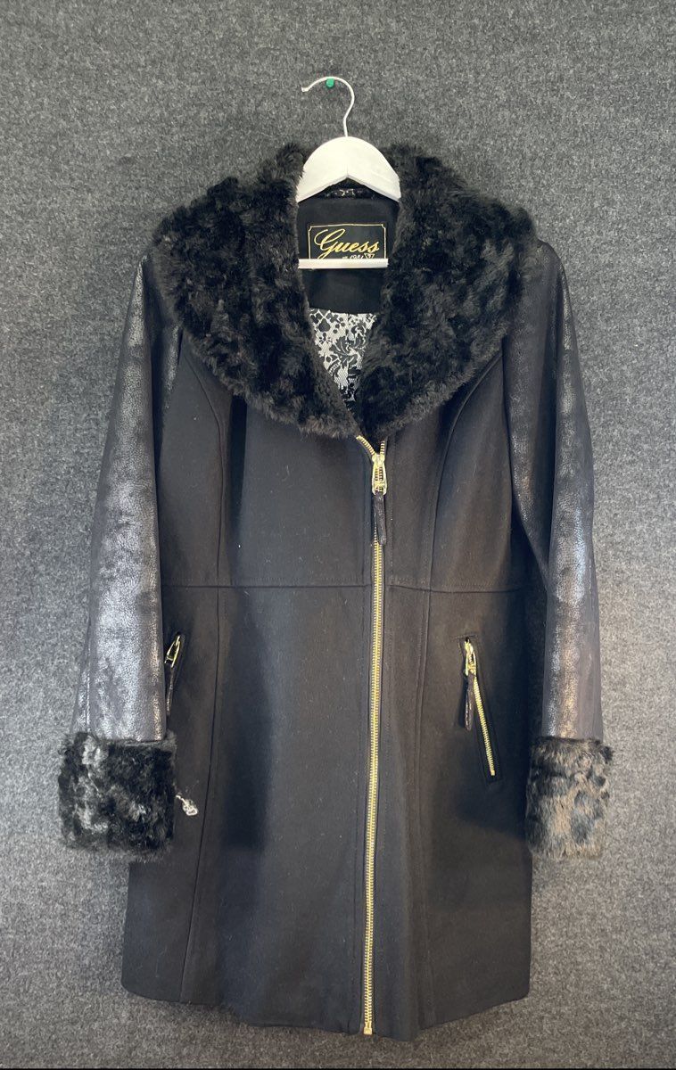 GUESS Women's Black Wool-Blend Faux Fur Trim Faux Leather Sleeve Zip Up Coat