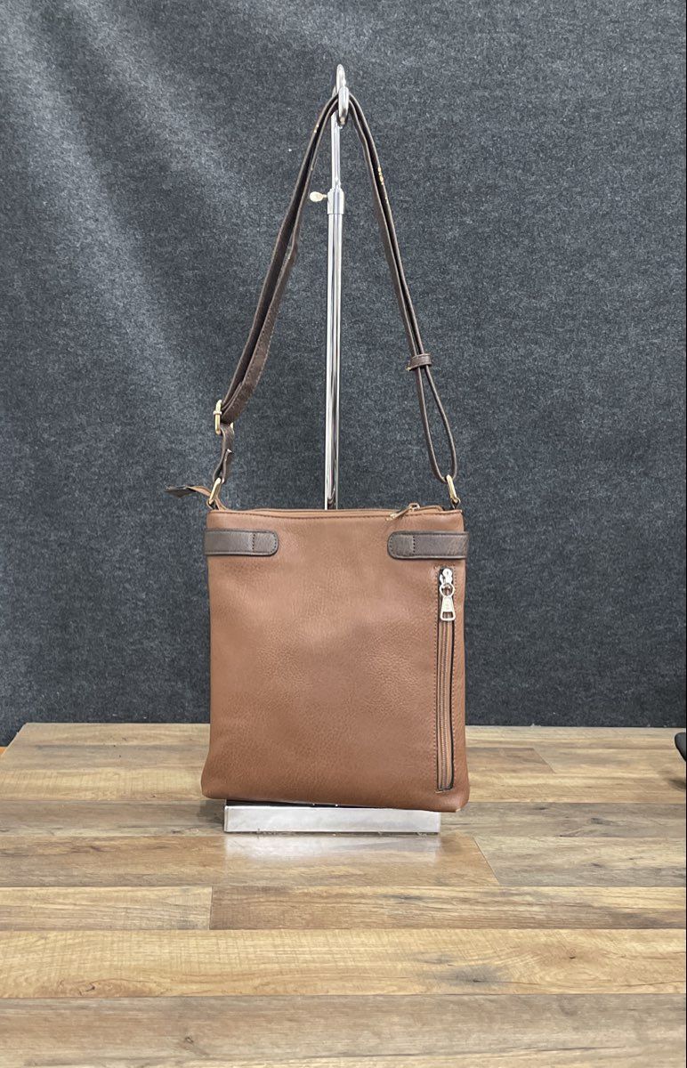 Jessie James Brown Leather Concealed Carry Crossbody Bag Gold Hardware Holster