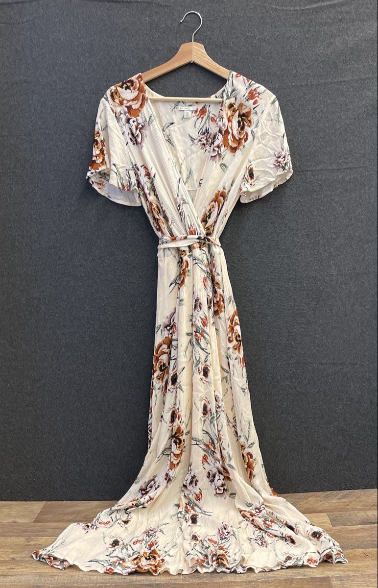 Est. 1946 Women's Cream Floral Maxi Dress Tie Waist Flutter Sleeve Wrap Size M
