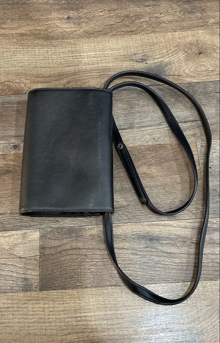 Simply Vera Vera Wang Black Floral Crossbody Wallet Bag