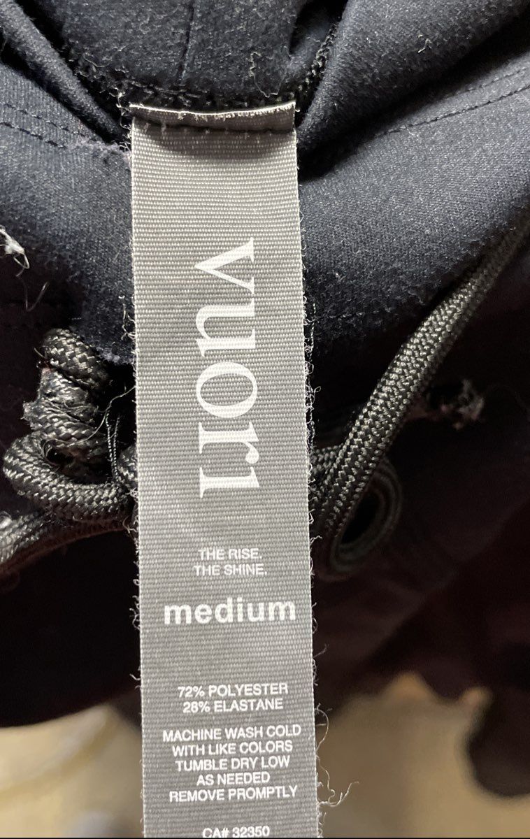 Vuori Women's Daily Legging Black Camo Drawstring Cuffed Logo Sz M