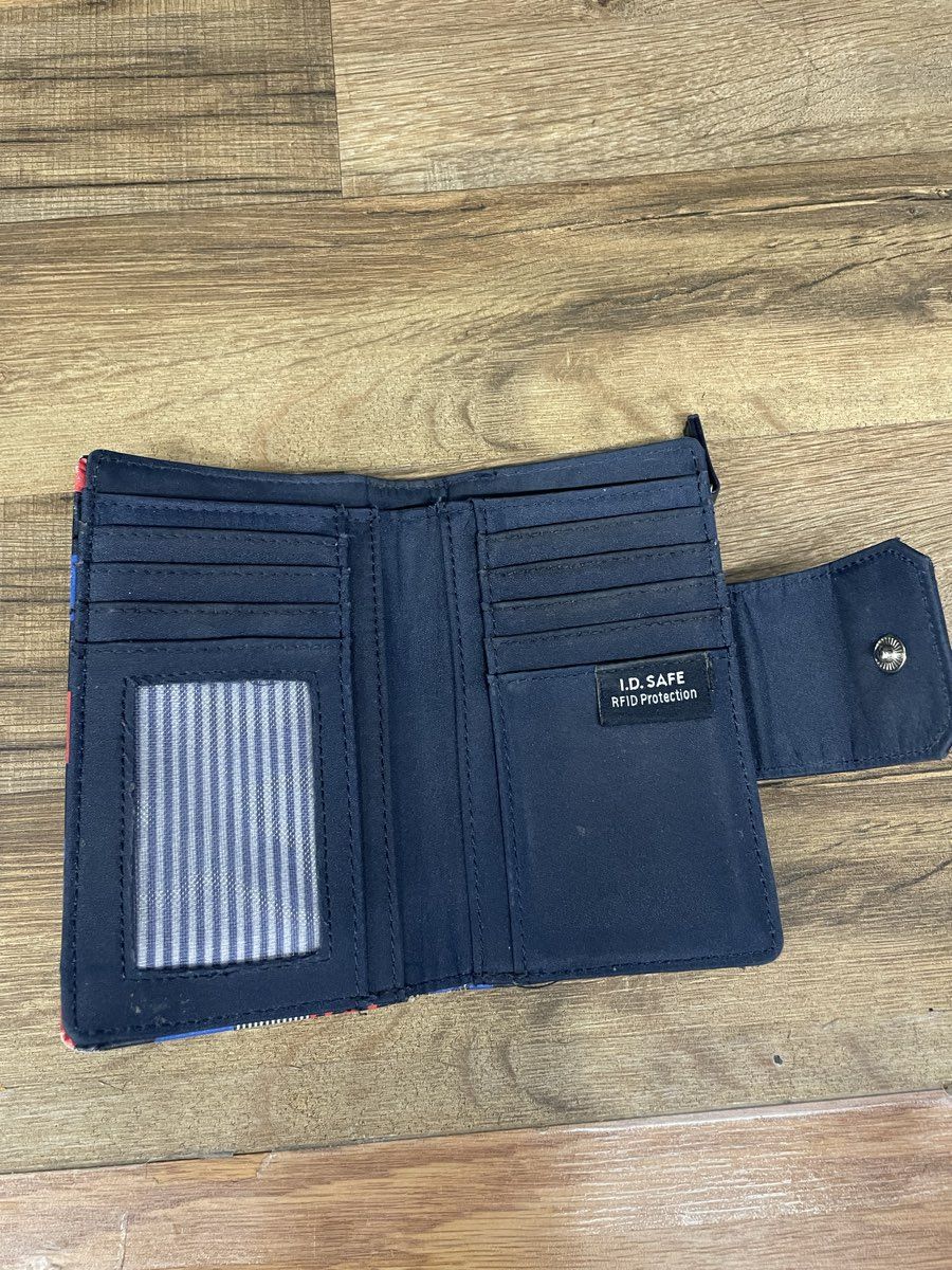 Nautica Red Blue Checkered Logo Bifold Wallet RFID Protection Navy Blue