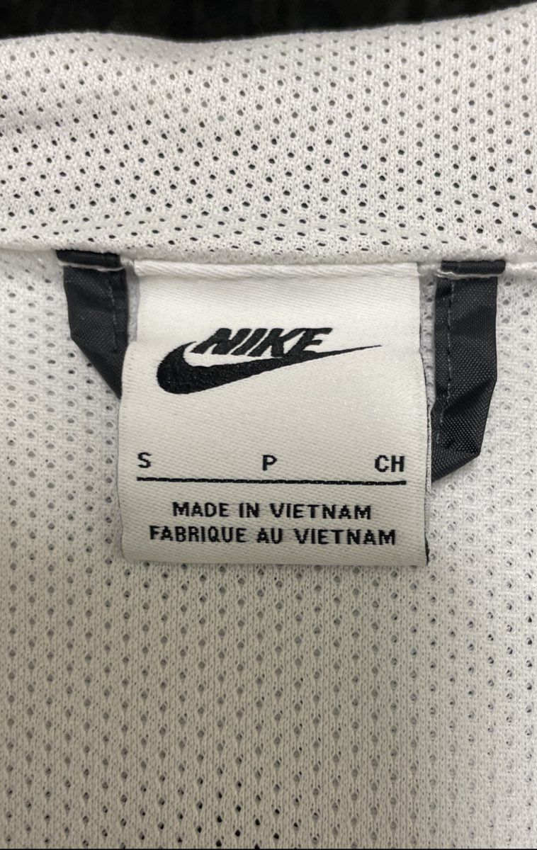 Nike Men's Windrunner Hooded Jacket Black White Gray The View Soccer Patch S