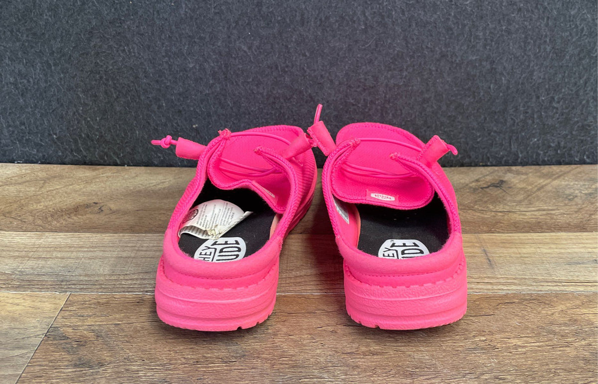 Hey Dude Wendy Slip Mono Electric Pink Women's Mule Sneakers Size 7