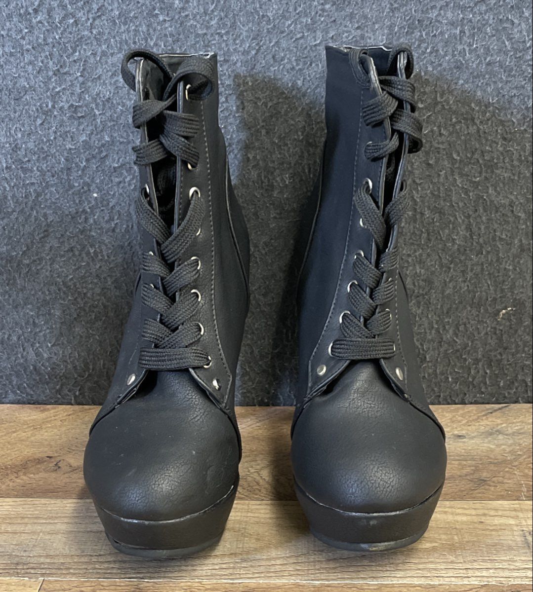 Tonglida Black Lace-Up Platform Stiletto Heel Ankle Boots Size 7.5