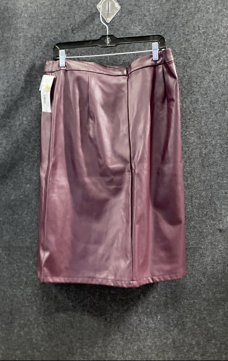 Liz Claiborne Women's Red Faux Leather Pleated Button Front Midi Skirt Sz 14 NWT